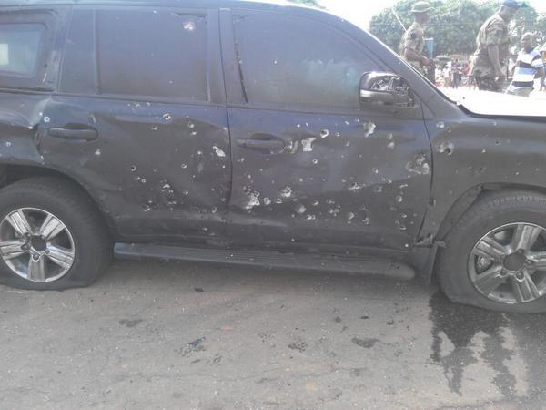 BREAKING: Buhari’s Convoy Bombed in Kaduna, 3 aides injured – PremiumTimes – NewsRescue.com