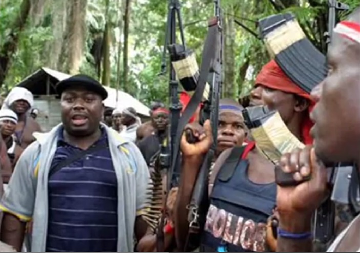BLACKMAIL: Terrorists Blow Up Main Delta Pipeline To Get Jonathan’s Contracts-for-Terrorists
