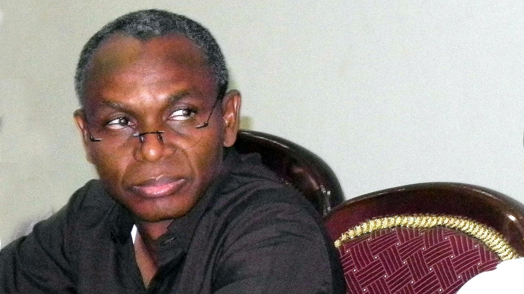 ‘Ba Mu So!’ Angry Youth Pelt Stones At Governor el-Rufai In Kaduna